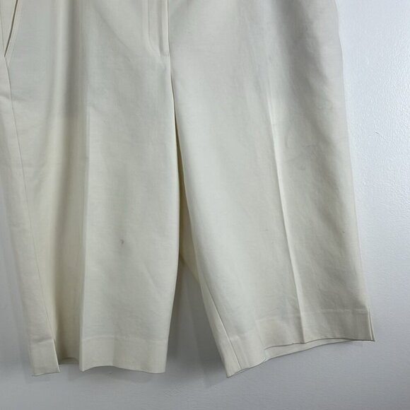 St. John Cream-Colour Long-Length Shorts - Picture 2 of 9